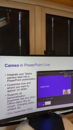 New Microsoft Teams feature: Cameo in PowerPoint Live.