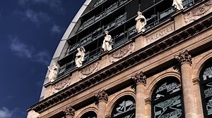 🎉 𝗟𝗲 𝗻𝗼𝘂𝘃𝗲𝗮𝘂 𝗽𝗿𝗼𝗴𝗿𝗮𝗺𝗺𝗲 𝗱𝗲 𝗹'𝗢𝗽𝗲́𝗿𝗮 𝗱𝗲 𝗟𝘆𝗼𝗻 𝗲𝘀𝘁 𝗲𝗻 𝗹𝗶𝗴𝗻𝗲 ! Opéra, danse concert… et si pour la saison 2023-2024, nous faisions preuve d'audace et l'expérience de premières fois ? Ensemble cette année, défendons l'imaginaire et parions sur la création. — • Découvrez le nouveau programme : bit.ly/ODL_Saison_2023-2024 • Abonnez-vous (formules abonnements ou adhésion Carte Blanche), dès maintenant : https://bit.ly/ODL_abonnements • Réservez vos billets à l’u