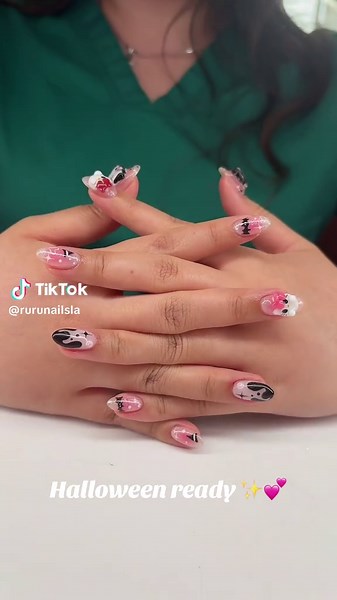 Cute Halloween Nail Art Ideas You’ll Love