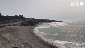 11K views · 249 reactions | Petit tour en vidéo des plages désertes aux Sables-d'Olonne, ce jeudi ! Des images rarissimes à l'arrivée des beaux jours et du Printemps ☺️ ! | Ouest-France Les Sables d'Olonne | Facebook