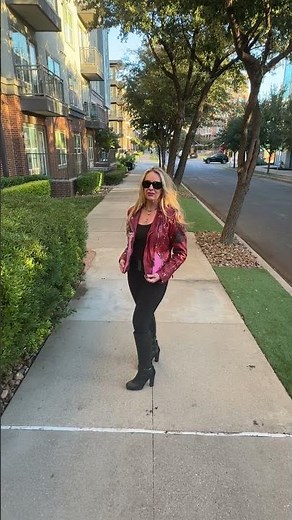 Amiko does Style Icon Reimagined in Red Leather Biker Jacket with Samurai Jack!