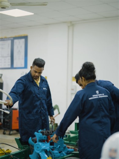 ⚙️ Great engineers don’t just learn theory. They build, test, innovate, and solve real-world challenges. At SLIIT Mechanical Engineering, you'll gain hands-on experience, work with advanced machinery, learn from industry-experienced academics, and graduate ready for the future. 🚀 🎓 SLIIT Main Intake 2027 is NOW OPEN From classroom concepts to industry-ready solutions, your engineering journey starts here. 🔗 Apply now via apply.sliit.lk #SLIIT #MainIntake2027 #MechanicalEngineering #FacultyOfE