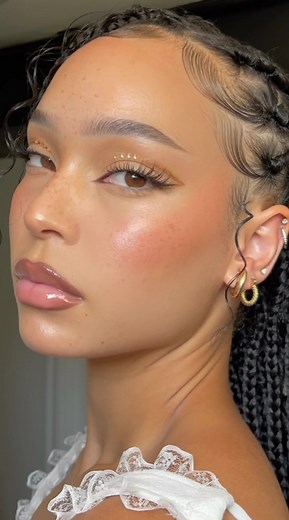 Colorful Eye Makeup Tutorial with Golden Eyes