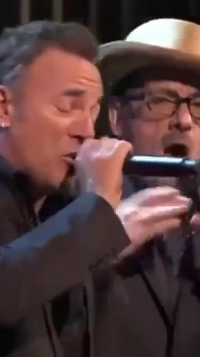 Elvis Costello y Bruce Springsteen: En Vivo Juntos