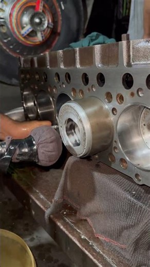 Six Cylinder Diesel Engine Mechanical Work Explained#dieselengine #mechanic #viral