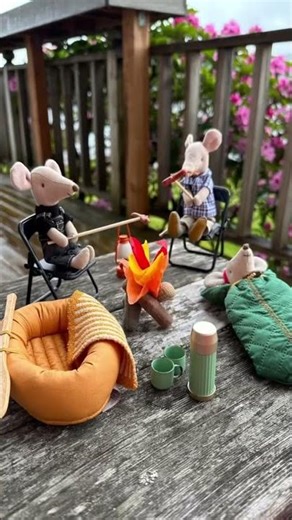 Maileg Hiker Mice | Campfire Tales and Outdoor Fun for Kids #toysforkids #mailegcampingmice