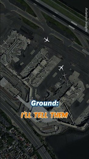 Two passengers opened the emergency exits and got off while taxiing / ATC Recording #aviation