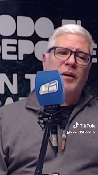 ÁLVARO GUTIÉRREZ EN 100% DEPORTE El viernes, el exfutbolista y entrenador, visitó el estudio de la radio deportiva del Uruguay. Mirá la entrevista completa en nuestro canal de Youtube.