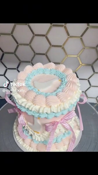 Smash Cake and Cupcakes for a Silly Goose Birthday