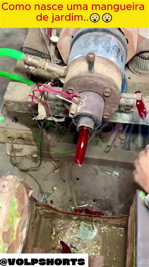 VolpShorts on Instagram: "Uma mangueira parece simples, mas o processo por trás dela é impressionante. Desde o plástico ainda quente até o resfriamento, tração, ajuste e enrolamento final, tudo precisa ser feito com precisão pra garantir resistência e durabilidade. Você já conhecia esse processo? 👇 #ProcessoIndustrial #Fabricação #Indústria #Curiosidades #Satisfatório #Fábrica #Plástico #Mangueira #TrabalhoManual #Engenharia"