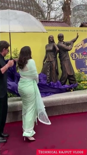 SHAHRUKH KHAN & KAJOL at LEICESTER SQUARE 😍♥️#shahrukhan #kajol #viralvideos #trending