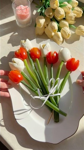 Two simple ways to turn everyday ingredients into a beautiful spring plate 🌷 #springfood #foodideas