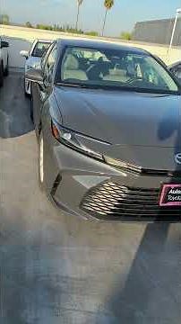 Toyota Camry LE vs. Toyota Camry SE #toyota #camry #2026