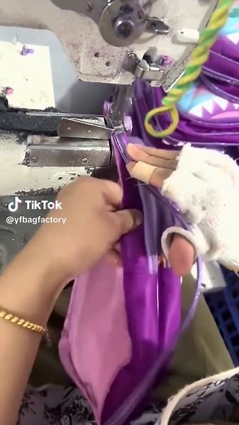 Customized Bags from a Premier Bag Factory