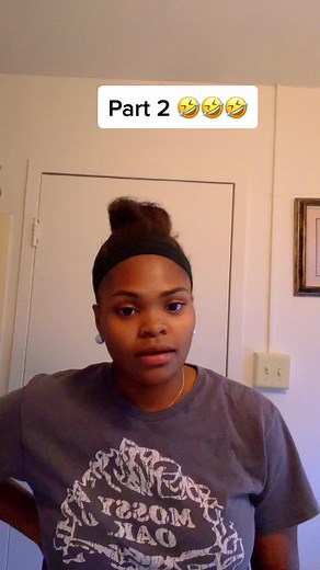 Engaging Story Time with Humorous Insights