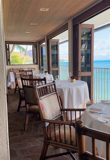 Discover La Mer: Oahu's Premier Dining Experience