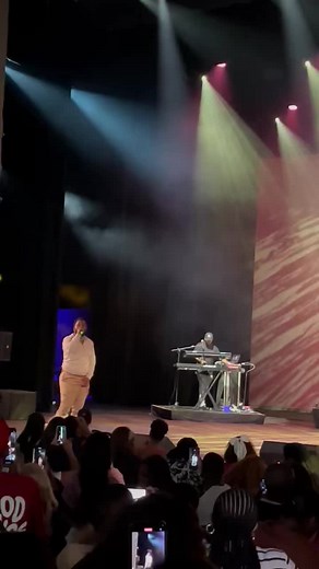 Sayona by Sjava: Lyrics and Live Performance Insights