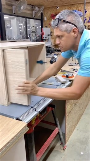 833K views · 1.4K reactions | Quieres un Live de cómo se instala este sistema puertas de bolsillo?Levanten la mano 駱si llegamos a 1000 , la realizamos este jueves de herrajes | Hagalo en Casa | Facebook