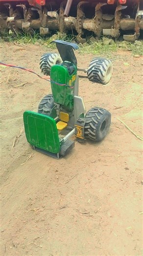 Handmade mini Johndeer 5050d tractor se stunt kar diya phir #tractor #automobile ‪@mrsingh2249‬
