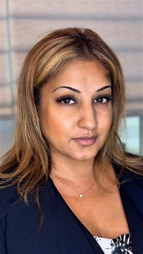 🎀 Soft and flirty This wispy hybrid set was designed to frame the eyes with just the right mix of volume and texture — like lashes that flutter with every glance. 💫✨ Perfect for the woman who loves a little drama, without the weight. Ready for your lash moment? #FrameLashStudio #OakvilleLashes #WispyLashes #Hybridlashes #LashArtistry #LashesThatFrame | Frame Lash Studio