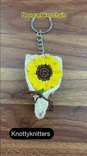 Crochet Sunflower mini bouquet keychain | Daisy flower mini bouquet keychain | Tulip flower keychain