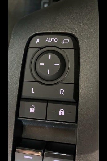 納車説明で聞いたのに忘れがちな便利機能😊新型アクアあるある？