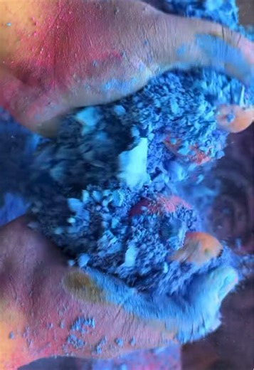 Chalk Crushing ASMR: Satisfying Dusty Sounds