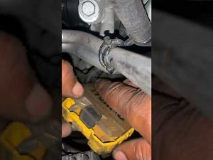 How to change a Radiator￼ fan module on￼ a 2010 Volvo XC￼ 60