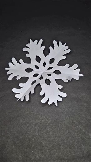 How to make paper Snowflake in 1 minuts❄️✂️ #DIY