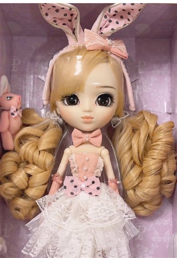 Unboxing My New Pullip Doll