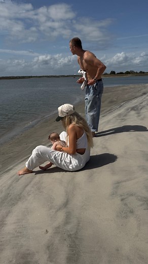 Mack Starkey Davila | Charleston on my mind 🐚🌊 | Instagram