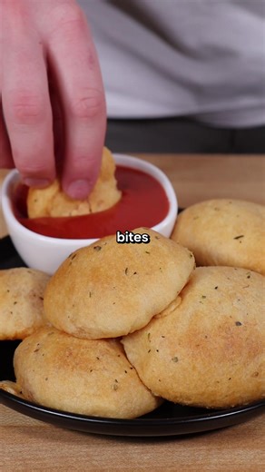 Easy Cheesy Pizza Bites Recipe