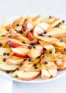 Apple Nachos with Peanut Butter - I Heart Naptime