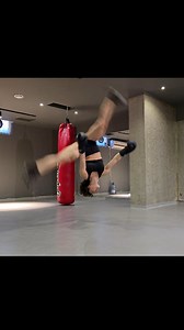 Lazy Sunday practices 😅 7 months later than twins C-section birth 🤰👶👶 Learning new disciplines 🔥💧🌬🌀🌳🪷 Educating my mindset and learning to control my power🔥 It's never too late to learn new things ✨️ . . . #kickboxing #kickbox #kickboxer #warrior #fighter #dancer #workout | EZGİ ZAMAN