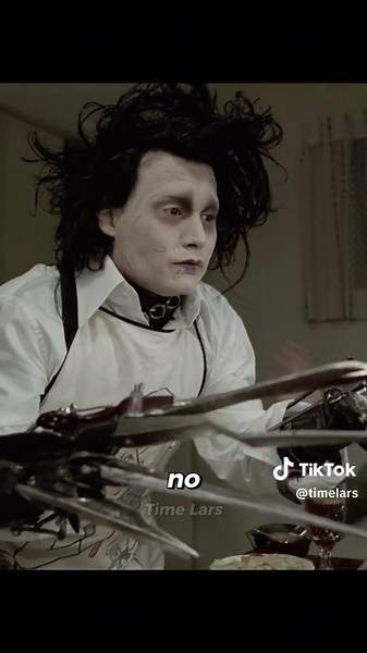¿Sabías que Johnny Depp solo dice 169 palabras en toda la película de El Joven Manos de Tijera? #scissorhands #movie #JohnnyDepp #curiosidades #facts