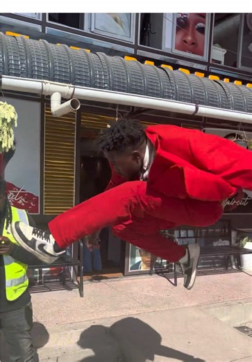 Transform Your Look at BARBERIANS BARBERSHOP & SPA