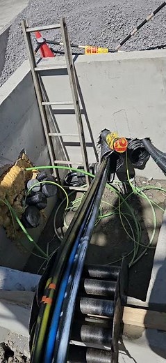 공장 전력간선 관로포설 F-CV-300sq/6line 지중선로포설 ■ 파워케이블공사■ 특고압 고압 저압 통신케이블 기계포설 전문업체