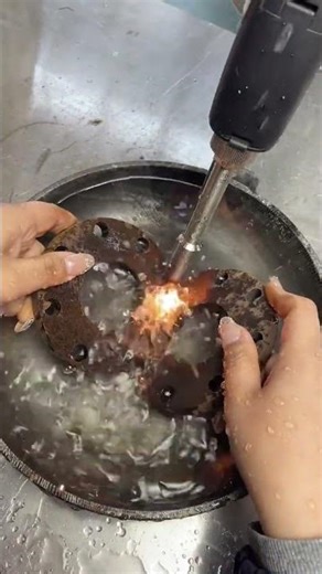 Handheld Laser Cutting Mastery: Precision & Versatility