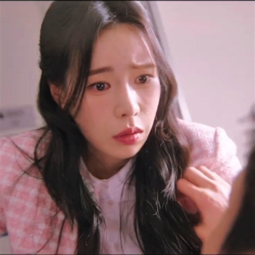 The way She saves him 🤣😂#myroyalnemesis #limjiyeon #heonamjun #kdramaedit #viral #foryou #short