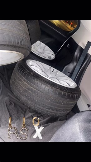 Though on the new wheel on the rsx ? Before the paint job start🤔🤔👀👀