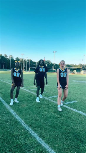 Senior Cheerleaders’ Game Day Excitement