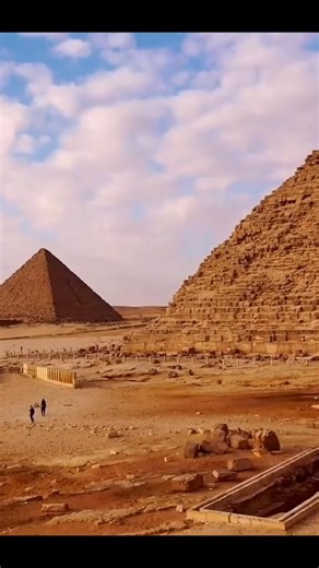 Could The Pyramids Have Been Built With Concrete?? 🤔 #joerogan #pyramids #interesting #ancient | Thepoddaddy