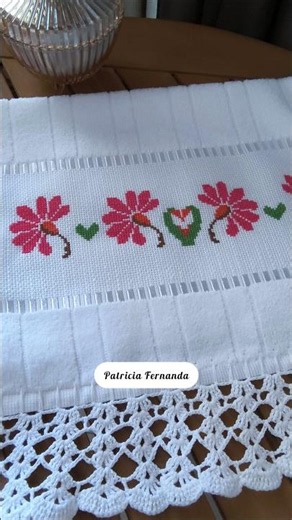 ponto cruz e crochê