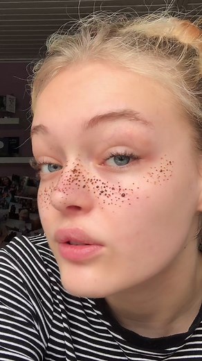 Henna Fake Freckles Tutorial