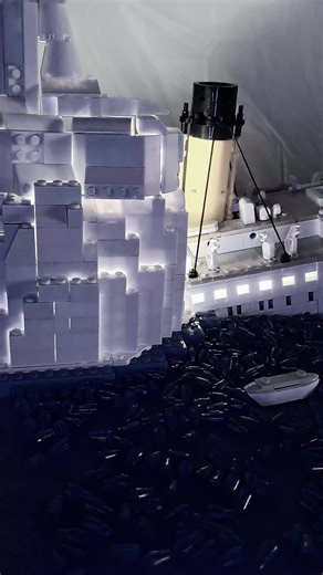 TITANIC Sinking #lego