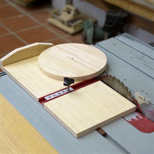 42K views · 203 reactions | Circle Cutting JIG For Table Saw | Woodworking Tools TV | Facebook