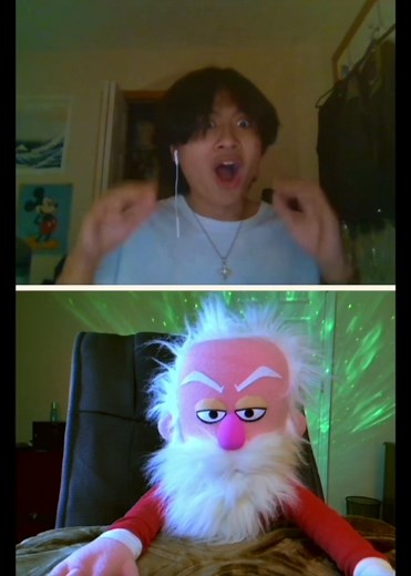 Santa Surprises People on Omegle #Christmas #santa #surprise #react | PeterPrankster