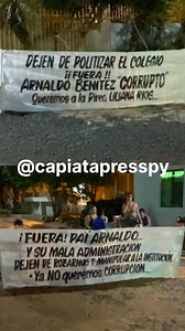 🔴 URGENTE | Toma del Colegio Parroquial San Miguel Arcángel en Julián Augusto Saldivar 📢 🏫 Un grupo de alumnos y padres de familia tomó en la noche de hoy miércoles, las instalaciones del Colegio Parroquial Subvencionado San Miguel Arcángel, en protesta por presuntas irregularidades en la administración del actual Director General, el sacerdote Arnaldo Benítez, quien responde a la Diócesis de San Lorenzo, encabezada por Joaquín Robledo. La manifestación se originó tras la supuesta destitución