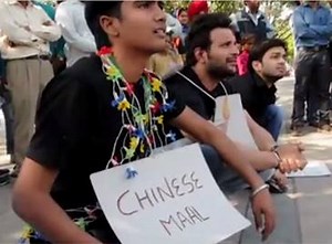 A street play spreads awareness about ‘Chinese bhagao, swadeshi apnao’ this Diwali | The Times of India