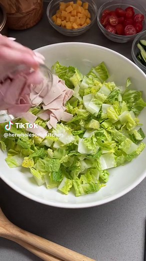 classic chef salad! 🥚🥒🍅 #salad #saladsoftiktok #saladrecipe | Chef Salad